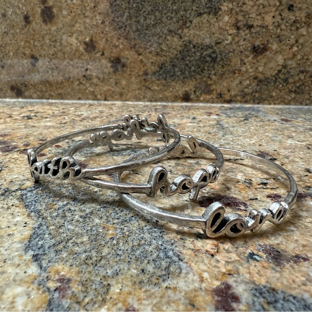 Premier Designs Silver Bracelets with Unique Script Design - Picture 5 of 5